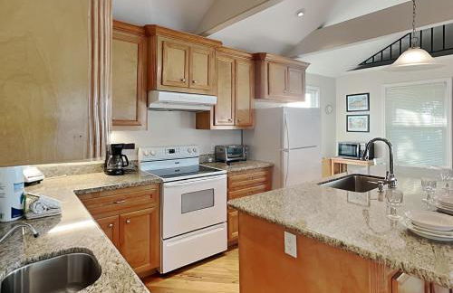 Beach Oasis - Photo 8