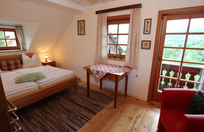 Peaceful Cottage Near Ski Area in Gmund - Photo 7