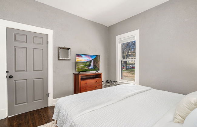 Historical Bungalow Near Csu & Old Town! - Foto 10