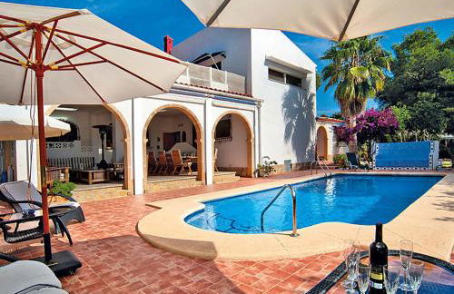 Javea VILLA El Nido 10-15p pool MINIMAAL 10 nachten Geen groep jongelui - Foto 1