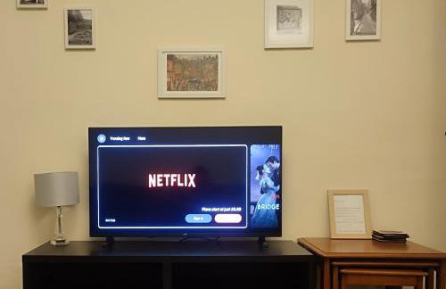 Sheffield Arena Meadowhall Interchange with off road free parking & CCTV - Foto 4