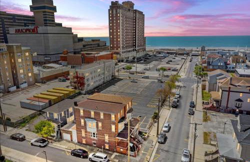 Luxury 8 Bedroom House, Steps to Tropicana, Beach and Boardwalk! - Foto 11