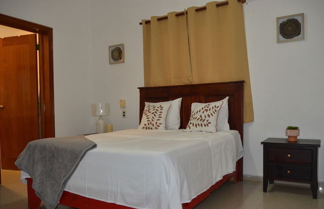 2 Minutes Walk to Beach Huge 3 bdrm Condo with Pool - Photo 8