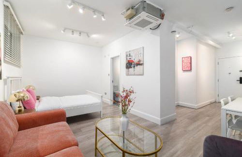 Maida Vale Studio Apartments - Photo 14