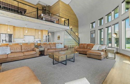 West Cabin- Yellowstone Family Retreat- Sled Hill - Foto 47