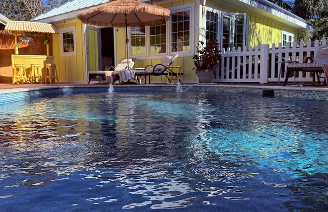 NEW Jungle Paradise Treehouse Suite With Resort Amenities Elevator Access Outdoor Kitchen Lagoon Lazy River Pool RV Hook up - Foto 52