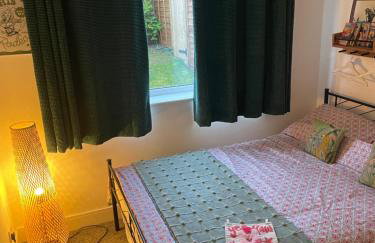 Magpie House BHX NEC HS2 free parking 4 bedrooms - Foto 7
