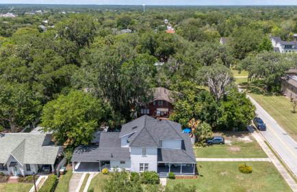 Martin B- historic district apt with pool - Foto 32