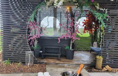 ADULT ONLY relax escape apartment hottub - Foto 4