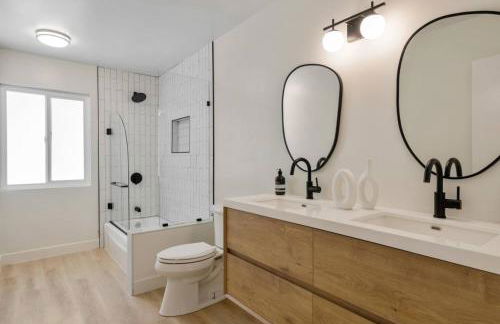 2-Story Sanctuary - Spacious Hot Tub - Billiards - Foto 21