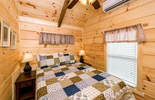 Peaceful Cabin Close to Tryon and the Foothills near Lake Lure in Mill Springs, North Carolina - Foto 7