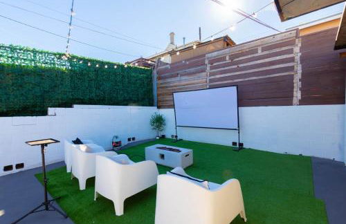 Movie Night 4BR Home with Projector Games & BBQ - Foto 55