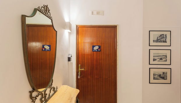 Golden and Silver Apartments - Foto 4, Entrada interior