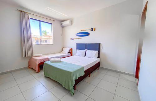 Aptos em condominio frente mar na praia de Taperapuã, atravessou a rua está na praia, aptos com 2 quartos com ar condicionado, internet privativa 300MBPS, 1 vaga de garagem, acomodam até 6 pessoas - Foto 60