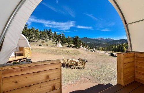 Enjoy a "Weekend in the Wild" in a Conestoga Wagon - Foto 8