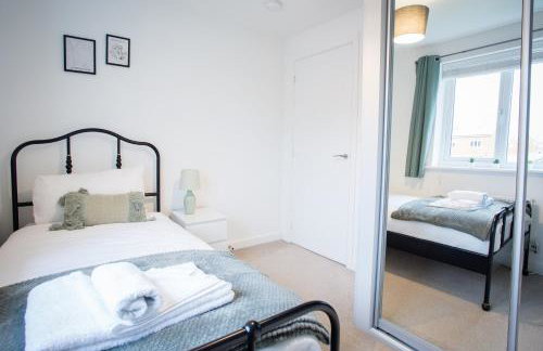 Comfortable 3-bedroom Bolton home - Photo 14