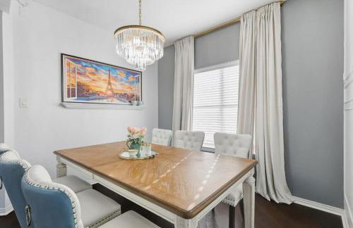 Parisian-Inspired 5-BD w Pool Playground Cinema - Foto 14