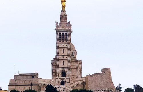 T2 Vue sur la Basilique de Notre Dame de la Garde - Foto 1