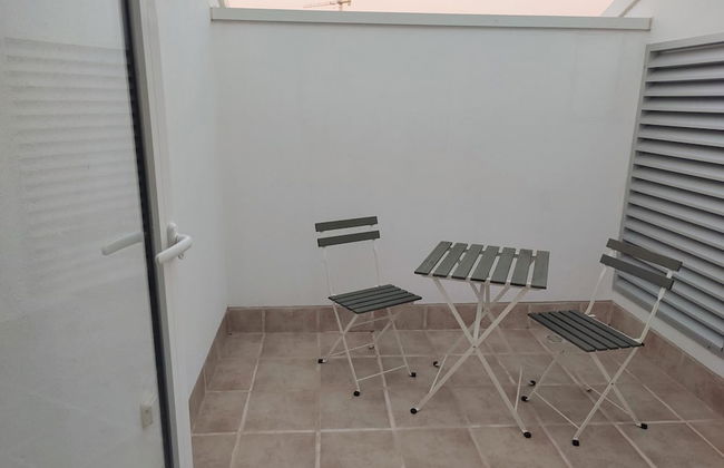 Watermelon Sugar Apartment - Photo 6