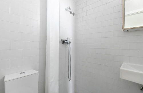 Classic Lisbon Homes: Bright & Central in Belém - Photo 25