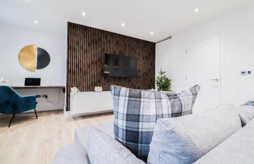 The Abbey Apartment - 1BR Apt with Dedicated Workspace, Fast Wifi & Stylish Kitchen Island & Free Secure Underground Parking - Foto 74