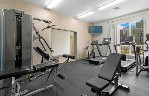 Roami at Habitat Brickell - Photo 36