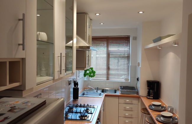 Light 1-bed - London N8 - Free Parking - Fast Wifi - Foto 8