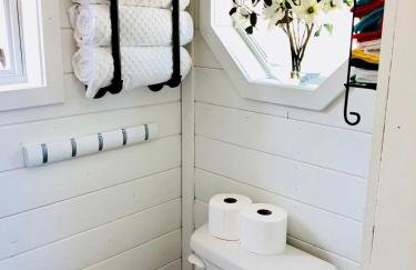 Angel's Landing Tiny East Zion & Bryce Canyon - Photo 10