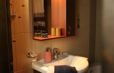 Παραδοσιακή μεζονέτα στον Π.Άγιο Αθανάσιο - Foto 9