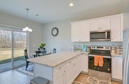 Stay and Play Spacious Concord Townhome Near Uptown - Foto 9