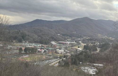 2 Bedroom Apartment overlooks WCU and Cullowhee NC - Smoke and Pet free - Foto 27