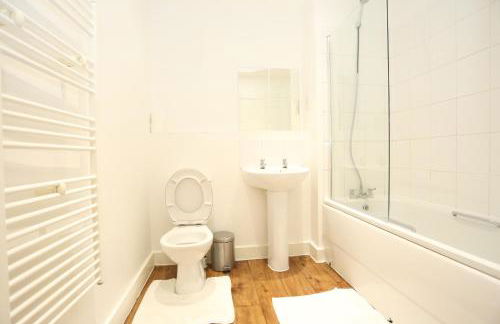 Lovely View 2 beds 2 bath Apartment, London - Foto 26