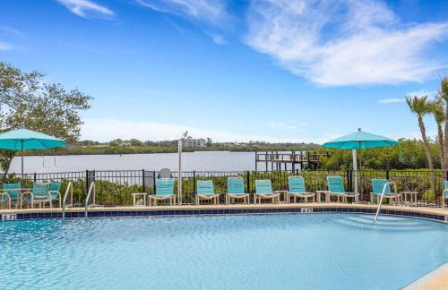 Oceanview - Heated Pool - Game Room - Steps to Beach - Sleeps 8 - Foto 17