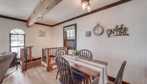 Private Hot Tub and Dock Lakefront Grove Retreat! - Foto 4