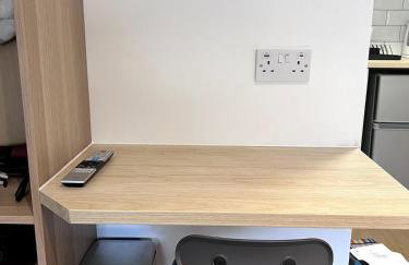 Smart Studio in Milton Keynes - Workspace - Foto 10