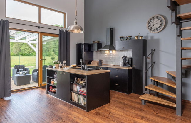 Komarov Pkk031 in Kladruby nad Labem - Foto 12