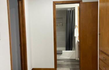 Cozy & Renovated 2 Bed Apartment - Foto 6