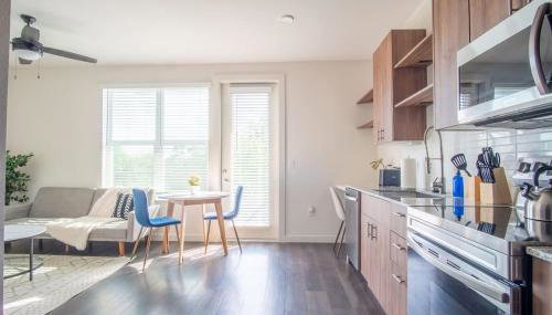 Boulevard Stays Comfortable 1BR Suite w Pool Parking Gym 05 - Foto 2