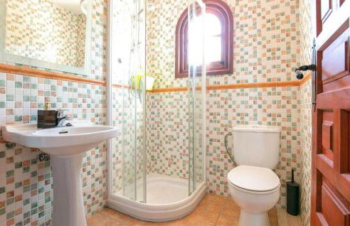 Awesome Home In Oliva With Private Swimming Pool, Can Be Inside Or Outside - Photo 27