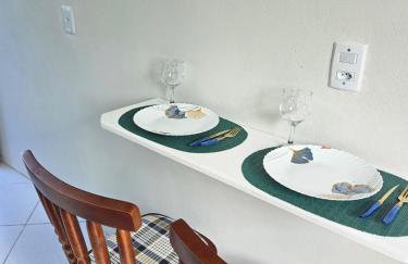 Studio com ar condicionado e estacionamento gratuito próximo ao aeroporto e praias - Foto 12