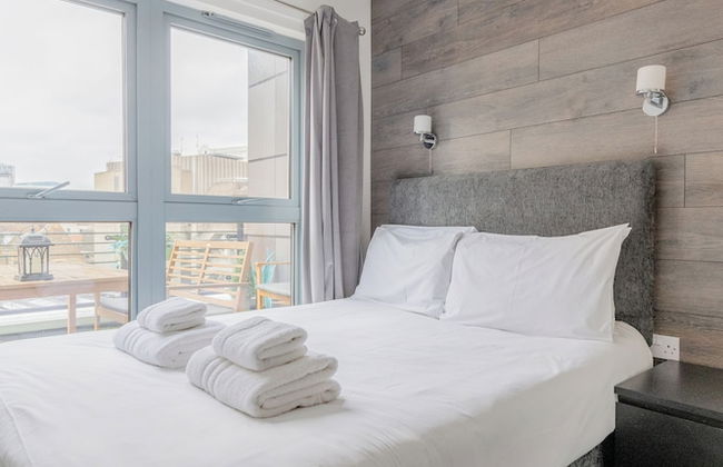 Bright 2 Bedroom Flat in Lambeth With Balcony - Foto 9