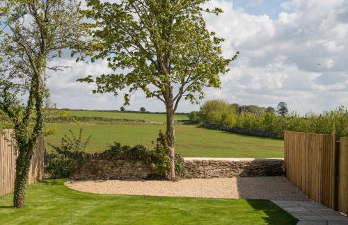 Designer Cotswold post house with external sauna - Foto 34