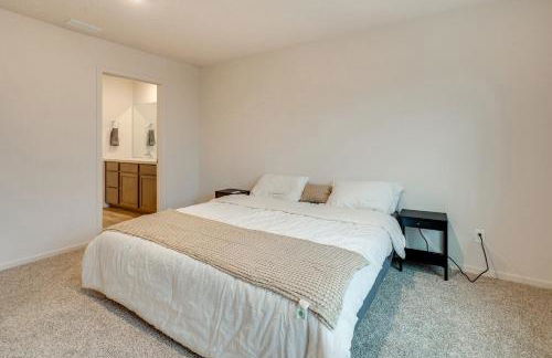 Walk to The Plains Golf Course Getaway in Cheney! - Foto 12