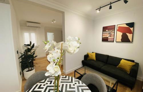 AH - Estudio Moderno en Madrid Río a 10 Min del Centro - Photo 2