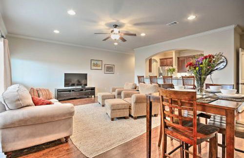 College Station Townhouse with Private Patio - Foto 3