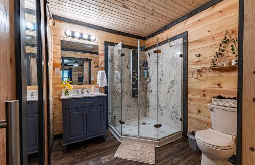 Wooded Circle - Barrel sauna, hot tub, fire pit - Foto 30