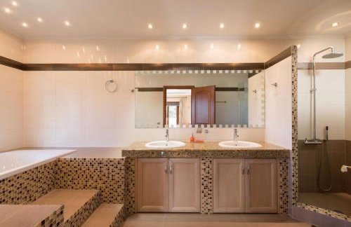 Kassiopi View Villas-Corfu-Villa Christos-4 bedrooms-big private pool-sea view-prime location - Photo 9