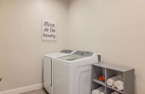 Poolside Plunge - Foto 40