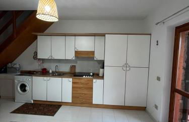 Villetta MP casa sviluppata su due piani con doppia veranda e parcheggio privato - Foto 28