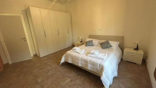 3 bedrooms Apartment-Autodromo-Centro Storico - Foto 2, towels, wardrobe